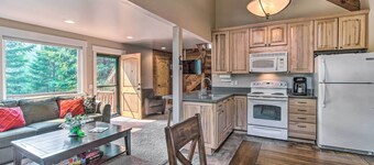 Peace in the Pines: Cle Elum Cabin w/ Trail!