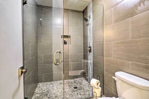 Villa (2 Bedrooms) | Bathroom