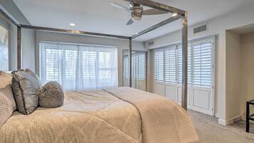 Villa (2 Bedrooms) | 2 bedrooms, laptop workspace, bed sheets