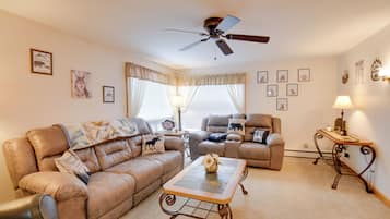 House (3 Bedrooms) | Front of property