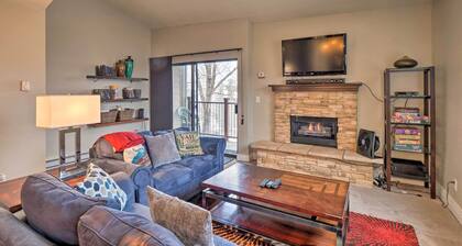 Walk to Chair Lift: Mtn-view Breckenridge Condo