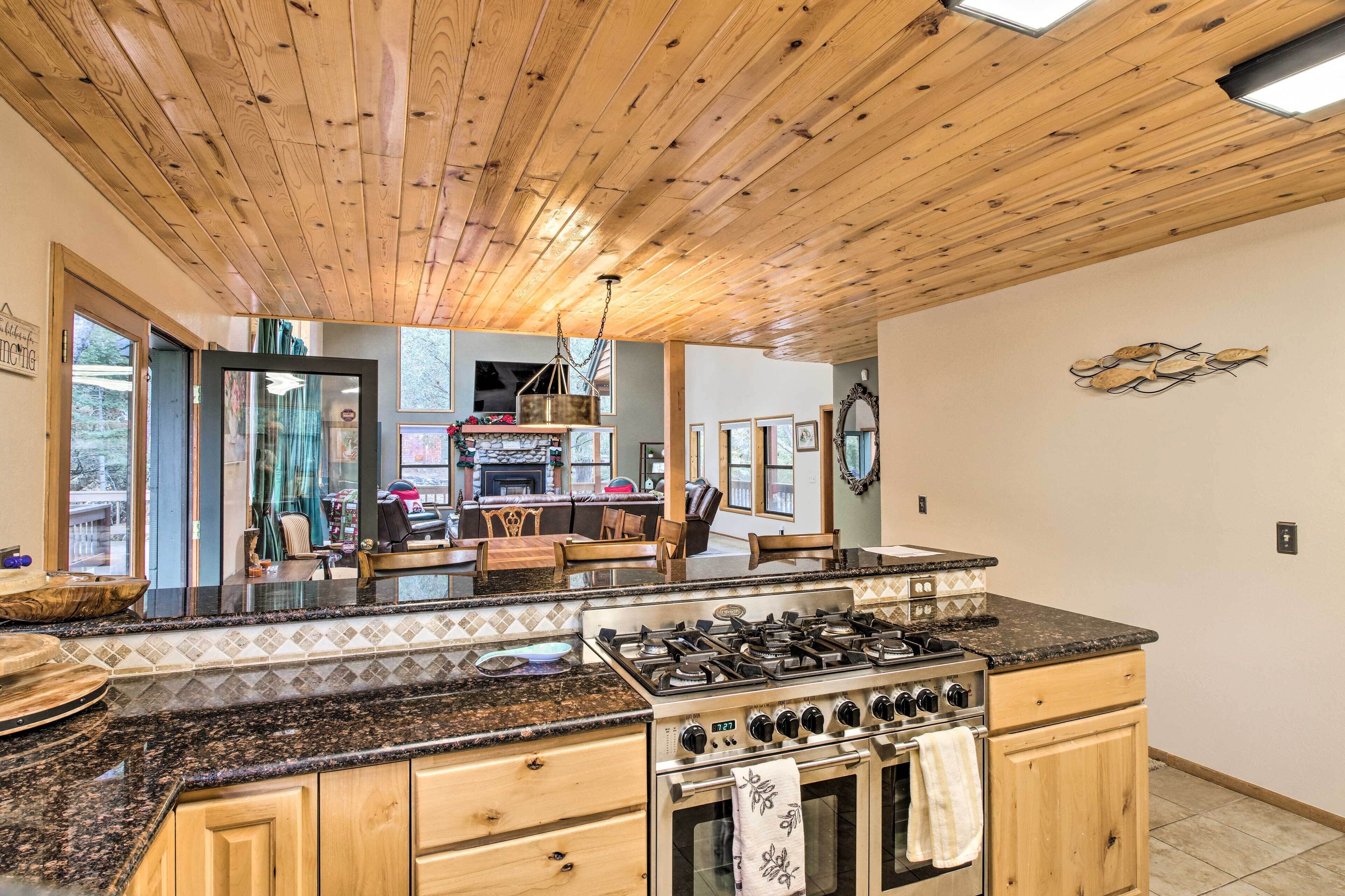 House (4 Bedrooms) | Interior