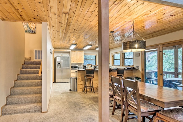 House (4 Bedrooms) | Interior - Spacious Pine Mountain Club Cabin w/ Fire Pit (Pine Mountain Club)