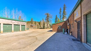 A building with a green roof and a sign reading "SOUFGAARD SANCTUARY". - Private Duck Creek Apartment Near Entertainment! (Duck Creek Village)