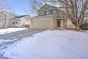 House (4 Bedrooms) | Interior - Cozy Centennial Home w/ Fenced-in Backyard! (Centennial)