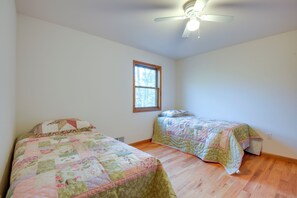House (5 Bedrooms) | Interior