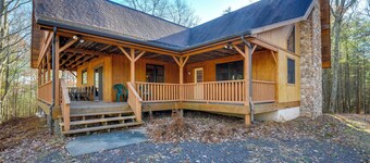 Benton Home on 50 Acres w/ Private Deck & Views!