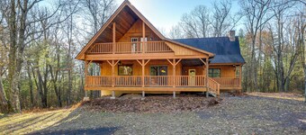 Benton Home on 50 Acres w/ Private Deck & Views!