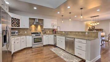 Apartment (4 Bedrooms) | Interior