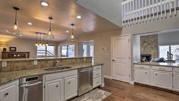 Apartment (4 Bedrooms) | Interior