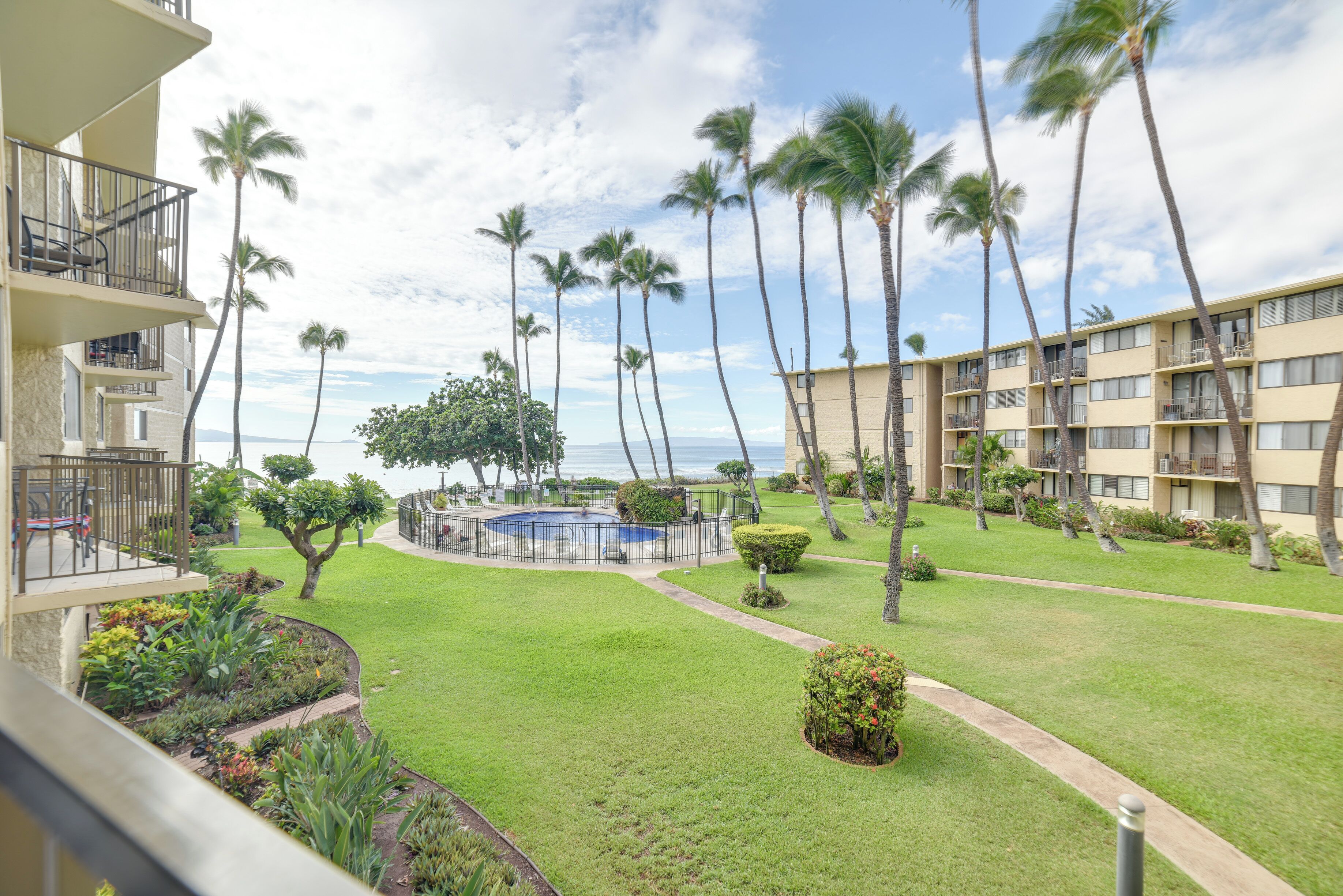 Apartment (2 Bedrooms) | Front of property