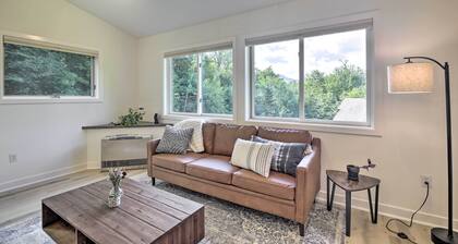 Airy & Bright Hideaway Near Smugglers' Notch!
