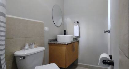 Cozy mountain view apartment-7 min from Boquete downtown