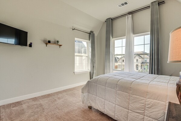 House (5 Bedrooms) | Interior - Spacious Texas Vacation Rental w/ Community Pool (Mansfield)