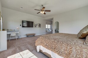 House (5 Bedrooms) | Interior - Spacious Texas Vacation Rental w/ Community Pool (Mansfield)