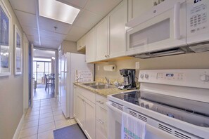 Apartment (1 Bedroom) | Interior - Ocean View & Lazy River: Condo in Myrtle Beach! (Myrtle Beach)