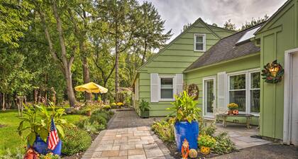 Trolley Apt Upper: Steps to Village Trail & Canal!