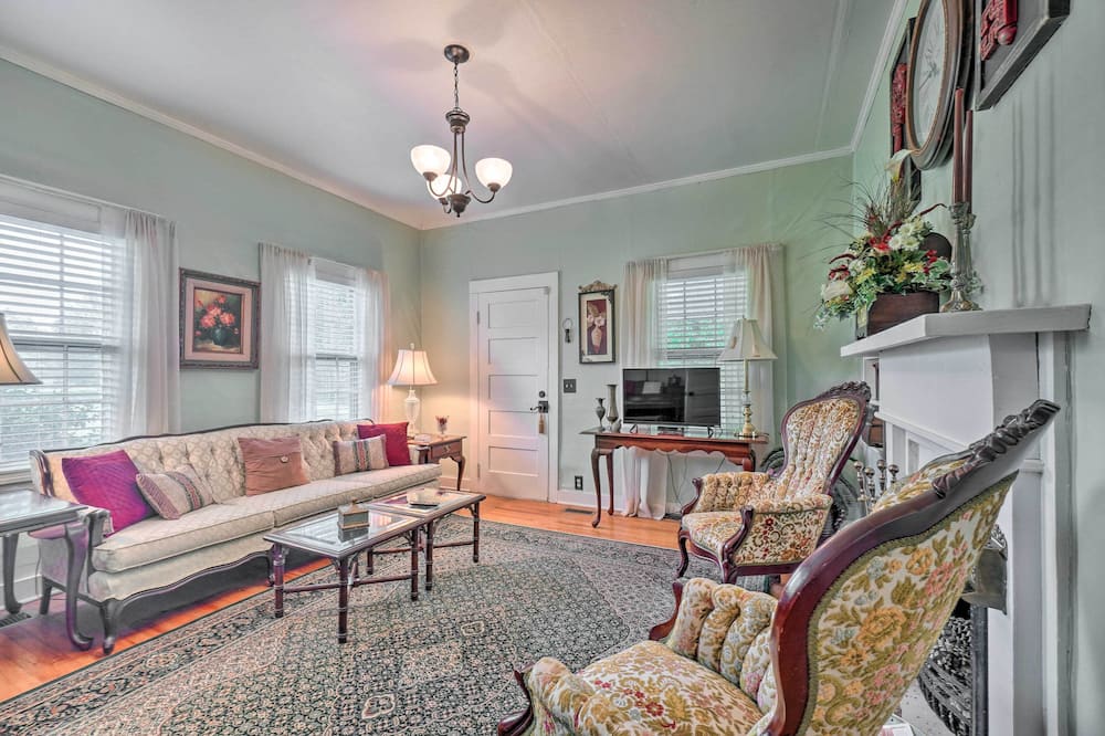 Historic Sparta Home Near Waterfalls & Hikes! - Sparta