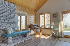 Interior - Amazing Rocky Point Retreat Overlooking the Sound! (Rocky Point)