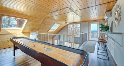 Amazing Rocky Point Retreat Overlooking the Sound!