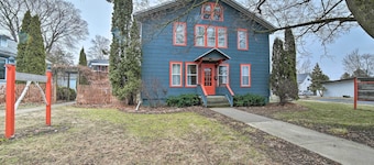 Walk to Waterfront: Dtwn Sturgeon Bay Retreat!