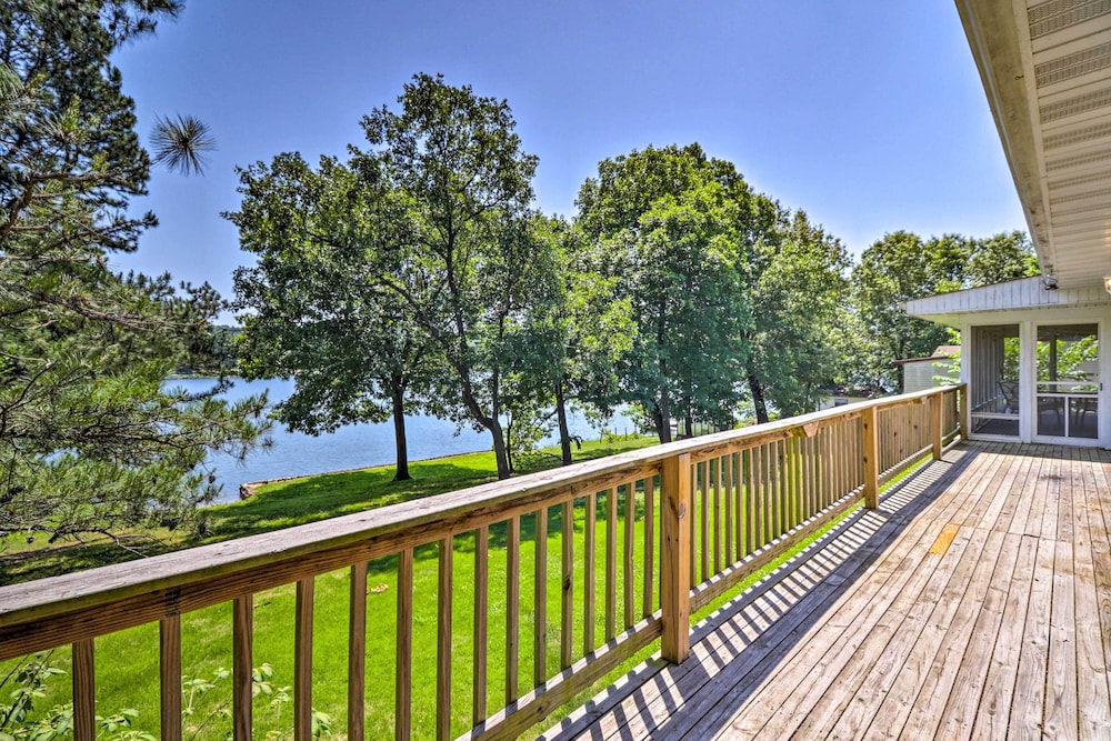 Primary image, Lake House w/ Deck on Crown Lake Near Ozark Forest