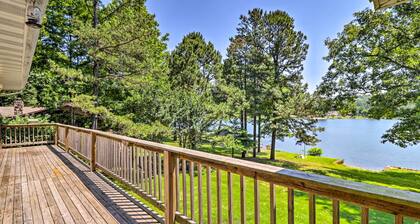 Lake House in Horseshoe Bend Near Ozark Forest!
