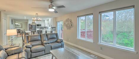 House (6 Bedrooms) | Interior