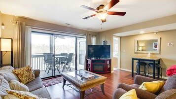 Apartment (2 Bedrooms) | Front of property