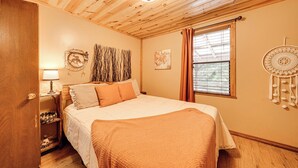 House (1 Bedroom) | Interior - Rustic Cabin w/ Hot Tub Near Broken Bow Lake! (Broken Bow)