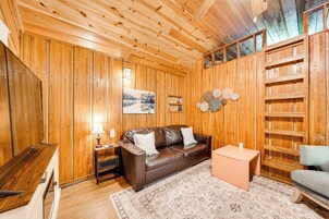 House (1 Bedroom) | Interior