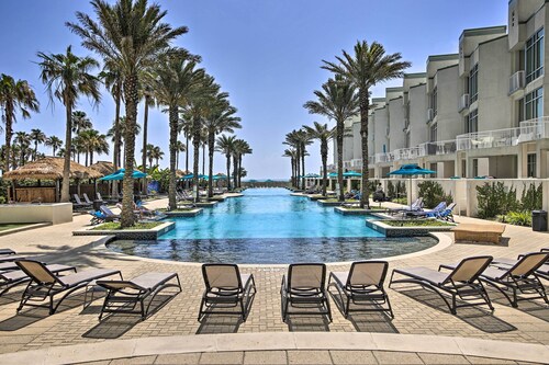 South Padre Island Retreat w/ Beach Access!