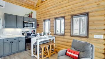 House (1 Bedroom) | Interior