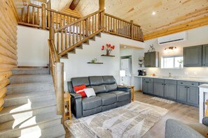 House (1 Bedroom) | Interior