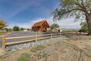 Interior - Secluded Grand Junction Getaway w/ Sweeping Views! (Grand Junction)