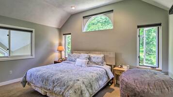 Apartment (3 Bedrooms) | 3 bedrooms, bed sheets