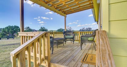 Ranch Cabin w/ Decks, 10 Mi to Fredericksburg