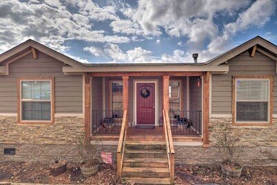 Waterfront Louisiana Vacation Rental w/ Dock!