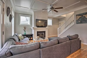 House (3 Bedrooms) | Interior - Dog-friendly Home w/ Deck & Yard ~ Walk to Beach (Depoe Bay)