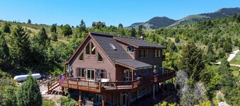 Spacious Fish Haven Cabin w/ Game Room + Deck!
