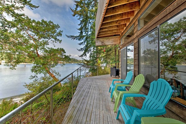House (4 Bedrooms) | Interior - Waterfront Bainbridge Island Home: Stunning Views! (Bainbridge Island)