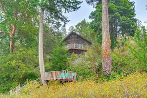 House (4 Bedrooms) | Interior - Waterfront Bainbridge Island Home: Stunning Views! (Bainbridge Island)