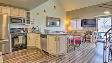 Apartment (2 Bedrooms) | Bahagian dalam