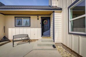 House (3 Bedrooms) | Interior - Pet-friendly Victor Home w/ Fire Pit & Large Yard! (Victor)