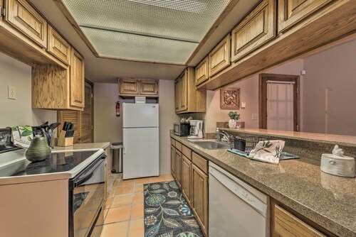 Alto Adventure Base w/ Deck: Hike, Bike & Ski!