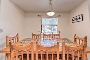 House (5 Bedrooms) | Interior - Spacious Ruidoso Cabin < 3 Mi to Downtown! (Ruidoso)