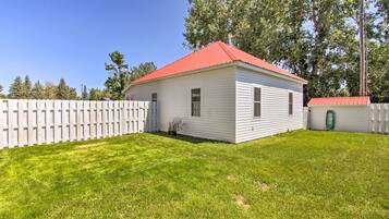Cottage (2 Bedrooms) | Interior