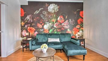 Cottage (2 Bedrooms) | Interior