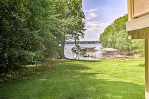 Property grounds - Scenic Smith Mountain Lake Getaway w/ Deck + Dock! (Huddleston)