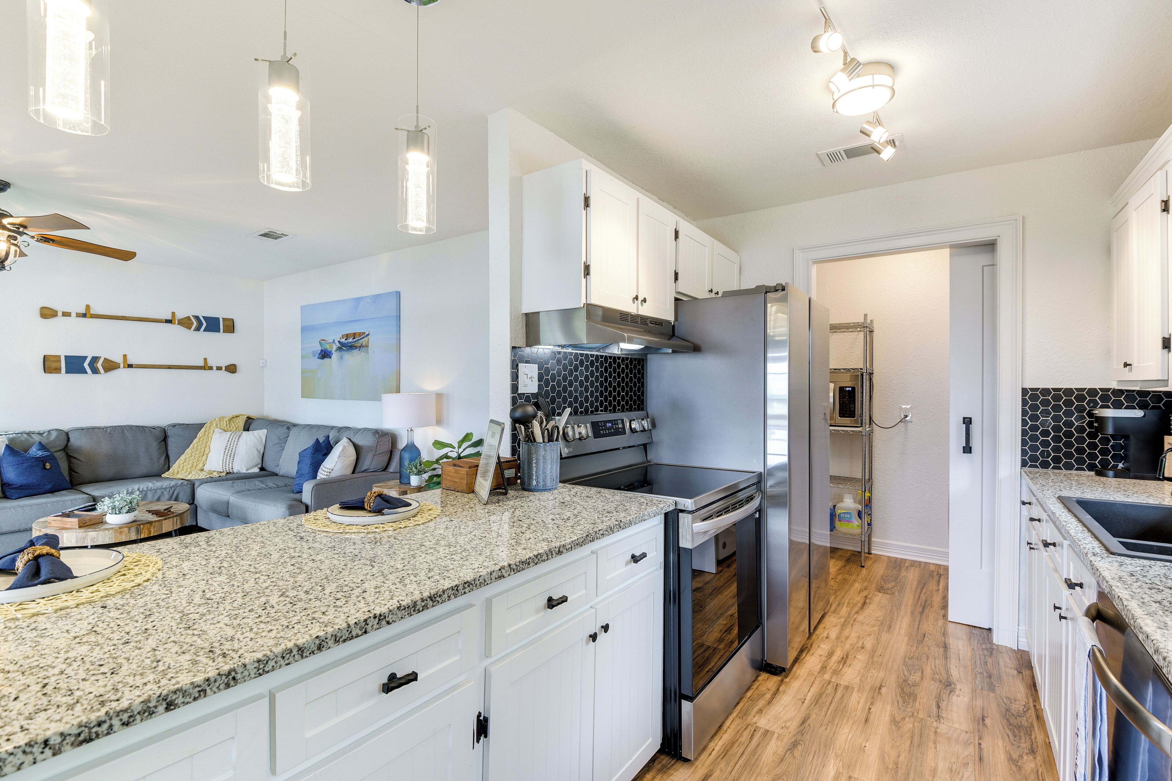 House (2 Bedrooms) | Interior